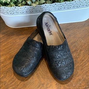 Alegria loafer